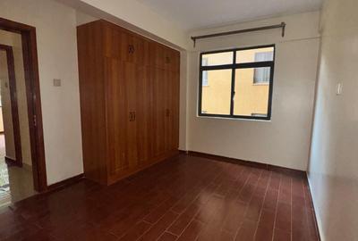 3 Bed Apartment with En Suite in Lavington - 4
