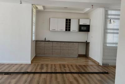 4 Bed House with En Suite in Kitisuru