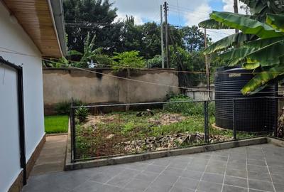 5 Bed Townhouse with En Suite in Lavington - 2