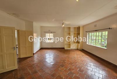 4 Bed House with En Suite in Lavington - 4