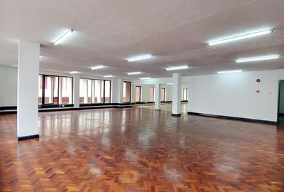 4,200 ft² Office with Backup Generator in Westlands Area