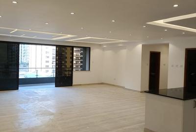 4 Bed Apartment with En Suite at 1St Parklands - 4