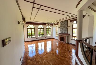 4 Bed Townhouse with En Suite in Lavington - 2