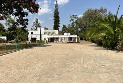 Commercial Property with Service Charge Included in Lavington