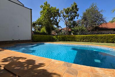4 Bed Townhouse with En Suite at Greavelia Grove - 2