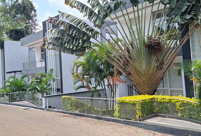 4 Bed Villa with En Suite at Spring Valley - 2