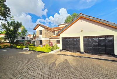 5 Bed House with En Suite in Kyuna