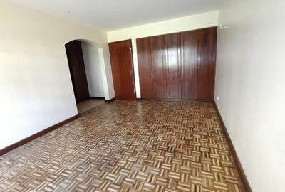 3 Bed Apartment with En Suite at Upper Hill