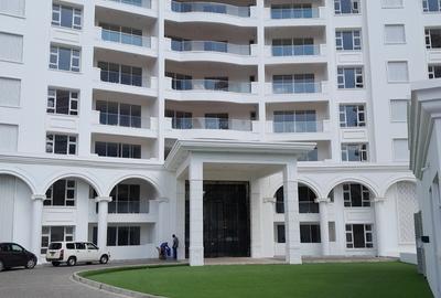 3 Bed Apartment with En Suite in Parklands