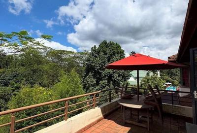 3 Bed House with En Suite in Runda - 2