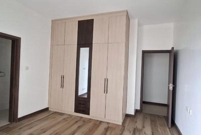 2 Bed Apartment with En Suite in Kilimani - 3