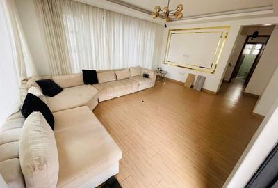 5 Bed House with En Suite at Kamakis