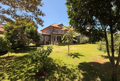4 Bed Townhouse with En Suite in Karen Hardy
