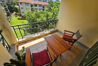 3 Bed Apartment with En Suite in Lavington - 2