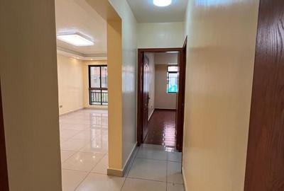 2 Bed Apartment with En Suite in Lavington