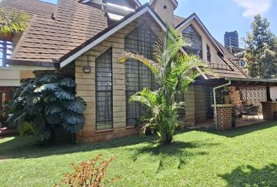 5 Bed Townhouse with En Suite in Lavington - 4