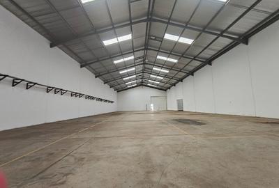 9,300 ft² Warehouse with Service Charge Included in Thika - 2