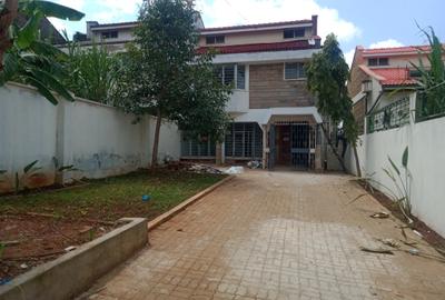 4 Bed Townhouse with En Suite at Waiyaki Way