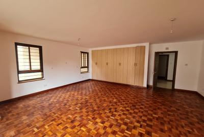 4 Bed Townhouse with En Suite at Kileleshwa