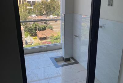 2 Bed Apartment with Gym in Kilimani - 4