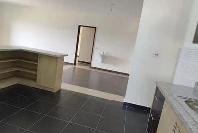 2 Bed Apartment with En Suite at Hatheru Road - 4