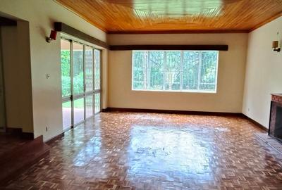 4 Bed House with En Suite at Old Runda - 3