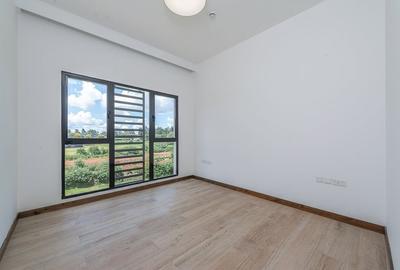 2 Bed Apartment with En Suite in Rosslyn - 4