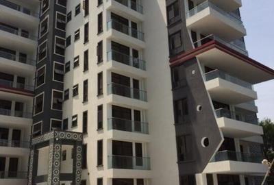 4 Bed Apartment with En Suite at As23
