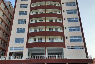 2 Bed Apartment with En Suite at Kenyatta Street