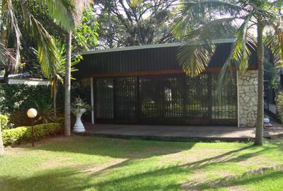 4 Bed House with En Suite in Muthaiga