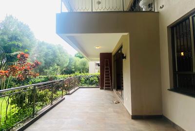 5 Bed Villa with En Suite in Lavington - 4