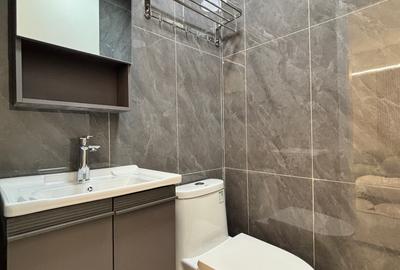 2 Bed Apartment with En Suite in Kilimani - 3