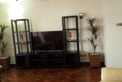 Serviced 3 Bed Apartment with En Suite in Riverside