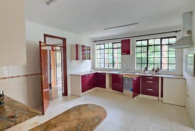 4 Bed Townhouse with En Suite at Lavington Green - 4