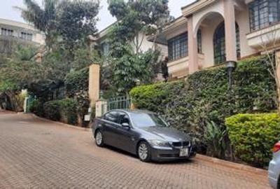 4 Bed Townhouse with En Suite at Brookside Drive