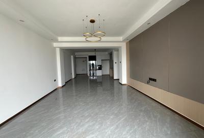 3 Bed Apartment with En Suite at Riverside - 2