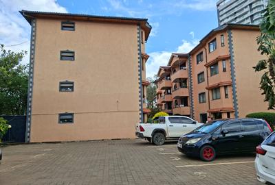 3 Bed Apartment with En Suite in Parklands