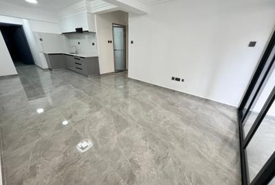 1 Bed Apartment with En Suite in Kilimani - 2