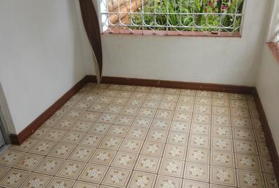 4 Bed House with En Suite in Rosslyn