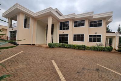 5 Bed Villa with En Suite in Kitisuru