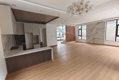 5 Bed Townhouse with En Suite at Lavington Green - 4