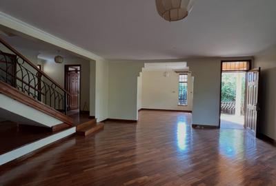 4 Bed Townhouse with En Suite in Lavington - 3
