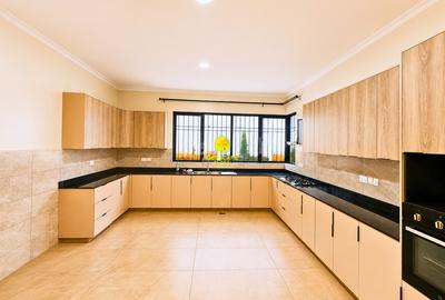 5 Bed House with En Suite in Lower Kabete - 3
