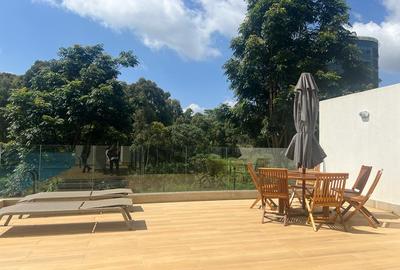 1 Bed Apartment with Swimming Pool in Rosslyn - 2