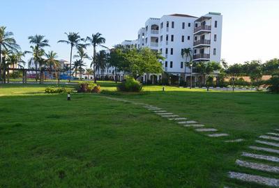 Serviced 3 Bed Apartment with Swimming Pool in Kikambala - 2