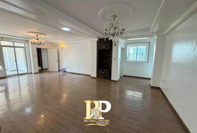 3 Bed Apartment with En Suite in Rhapta Road