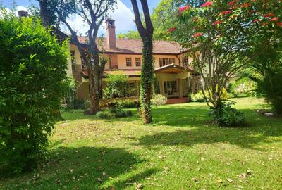 5 Bed Townhouse with En Suite in Rosslyn