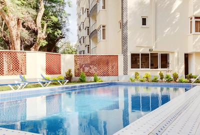 Serviced 2 Bed Apartment with En Suite at Brookside Area
