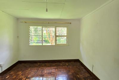 4 Bed House with En Suite in Loresho - 3