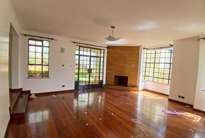 5 Bed Townhouse with En Suite at Lavington Green - 4